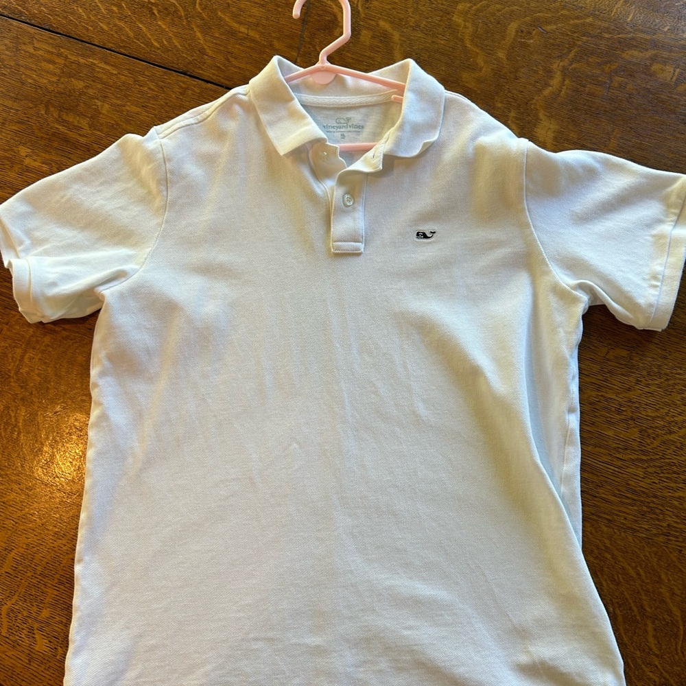 Vineyard Vines youth xl. No stains. Perfect. Worn twice